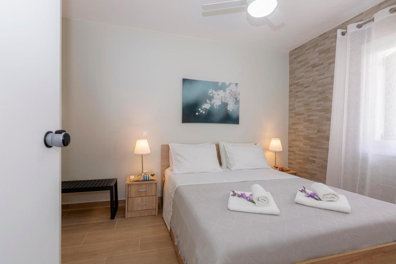 Sofia'S Apart 4U Glyfada  Exterior photo